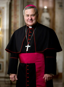 archbishop-carlson-cassock