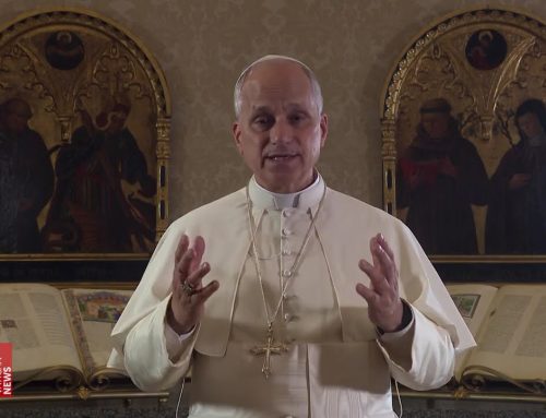 Pope to young people: be bridge builders in a world marked by division